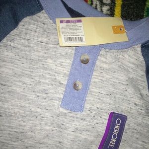 ⚽️Boys Cherokee shirt NWT